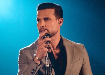 O Cara do arrocha tá romântico, Israel Novaes faz seu segundo lançamento em 2025