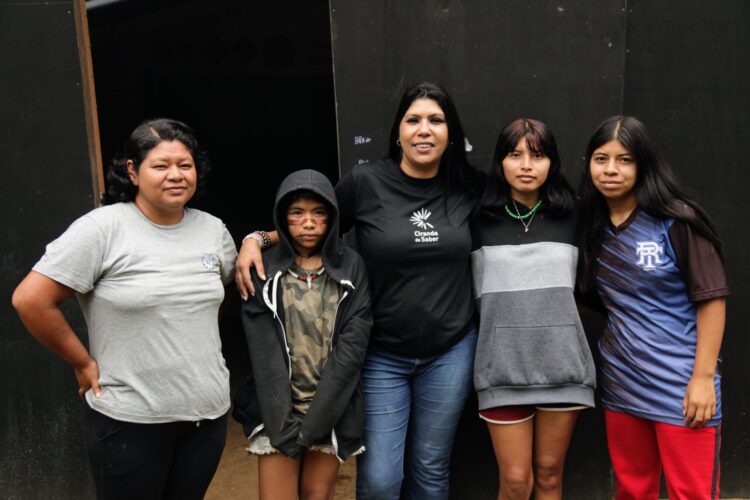 Ciranda Do Saber: Uma Jornada De Saberes E Afetos Na Aldeia Guyrapaju