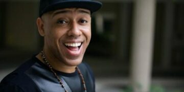 Vídeo com idoso dançando funk de MC Koringa viraliza nas redes sociais