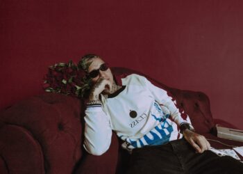 Massaru solta o single “Qual Sua Intenção?” e esquenta os corações com anúncio do EP “VLTA” para o Dia dos Namorados