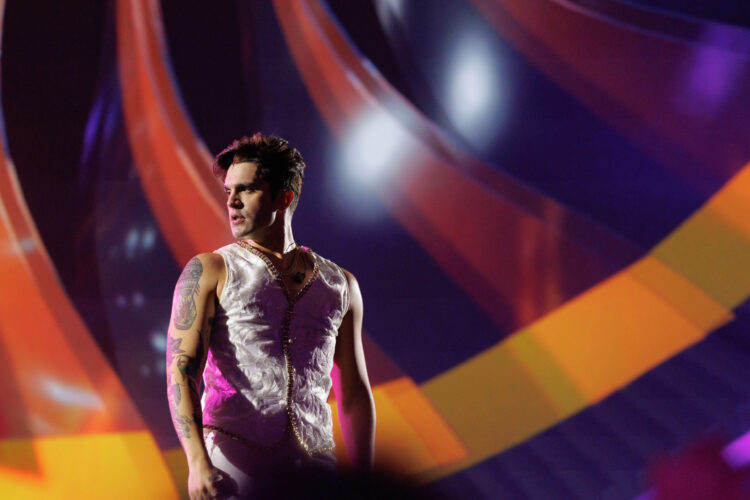 Luan Santana anuncia presença nas celebrações de São João e Cia