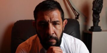 Chileno Gómez: Filósofo, Psicanalista E Autor Best-Seller Que Une Sabedoria E Paternidade Em Prol Da Educação