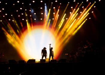 Chitãozinho e Xororó apresentam a nova turnê “ChX | Uma História de Sucesso” em Bauru neste sábado (02)