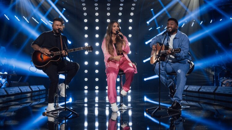 Com faixa bônus, Sarah Beatriz finaliza o maior projeto de sua carreira