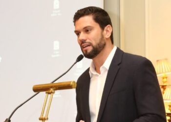 Governo de São Paulo Ameaça Empregos, Empresas Locais e Autonomia das Cidades