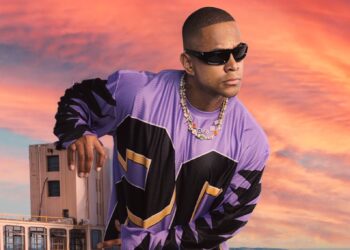 Léo Santana celebra 20 anos de carreira com show e gravação de audiovisual abertos ao público