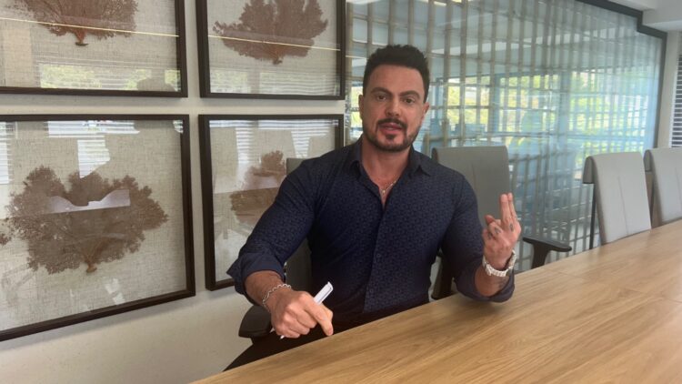 Geração Z muda a forma de consumo de informação e desafia a política a ser mais digital