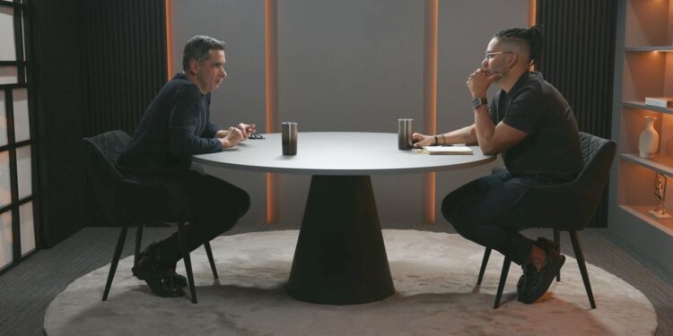 Da periferia ao império bilionário: Jota Jota Podcast recebe Flávio Augusto em papo profundo e intimista sobre os desafios de empreender no Brasil