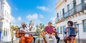 Dominguinho desembarca em BH com João Gomes, Mestrinho e Jota.pê convidando os blocos Pisa na Fulô e Chama o Síndico