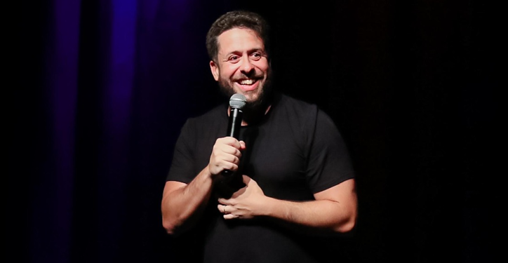 Maurício Meirelles estreia nova temporada de shows em São Paulo no Teatro das Arte neste final de semana