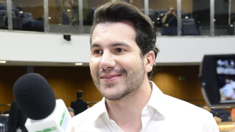 Uelicon Venâncio Limpa Nome? Entenda Por Que O Especialista Se Tornou Referência Nacional Em Reabilitação De Crédito Legal