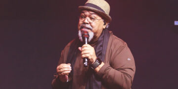 Jorge Aragão abre turnê nacional com a “Feijoada de Jorge” no Varanda Estaiada