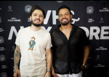 VH e Alexandre gravam audiovisual “Ouve Aí” no Espaço Vinny BBQ, em Goiânia