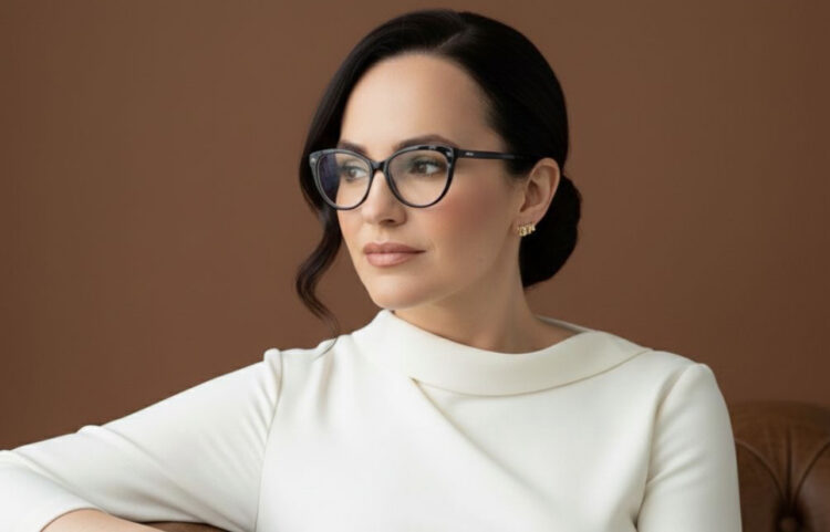 Aos 42 Anos, Sahmia Abdelaziz Reúne Maturidade Pessoal E Uma Trajetória Consolidada Na Advocacia