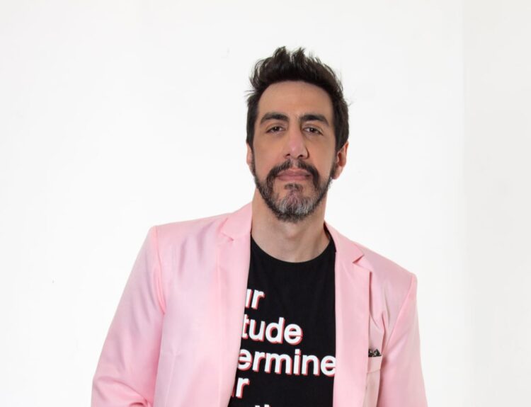 HiiCK lança “Eu Não Lembro Mais” e transforma a contradição do pós-término em Pop Rock envolvente