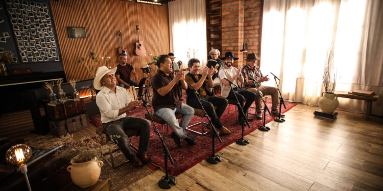 Tiãozinho & Alessandro revivem história ao lado de Daniel no “Viver Sertanejo” e celebram retorno à música após 31 anos