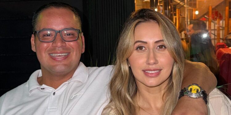 Adriane Oliveira e Júnior Valério gravam noite especial no S.A Yakiniku Jardim Anália e encantam seguidores