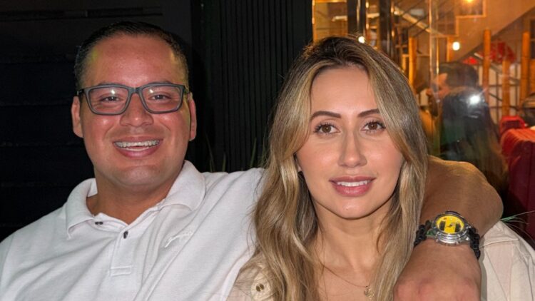 Adriane Oliveira e Júnior Valério gravam noite especial no S.A Yakiniku Jardim Anália e encantam seguidores